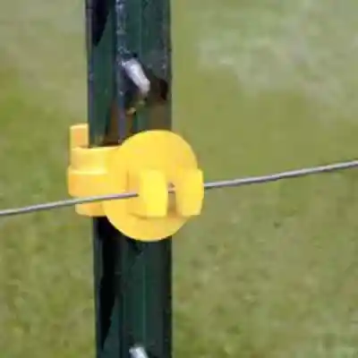 Electric Fence Standard Snug-Fitting T-Post Insulator ITY-Z/SC-15 - San Antonio Retail